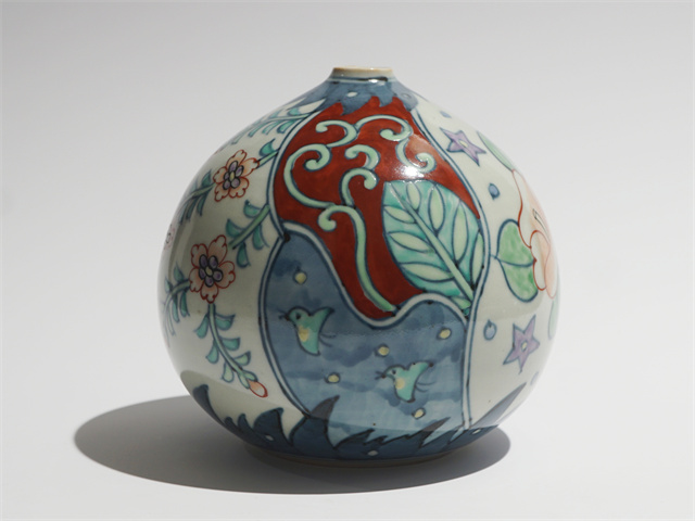 走波祭 在銘/五代 佐藤走波 / 六十八才 / 染錦 / 急須・