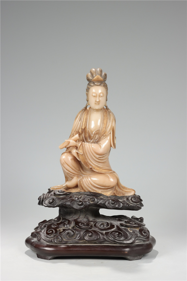 寿山石（求索） 寿山石｜自在观音发高盘，落眉长目，双目低垂，脸庞圆而下收