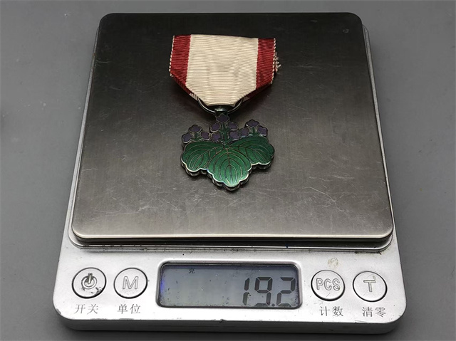1816782