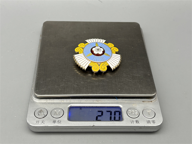 1816829